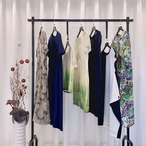 寧波批發(fā)女裝網(wǎng)站剪標(biāo)女裝女裝內(nèi)衣文胸加盟